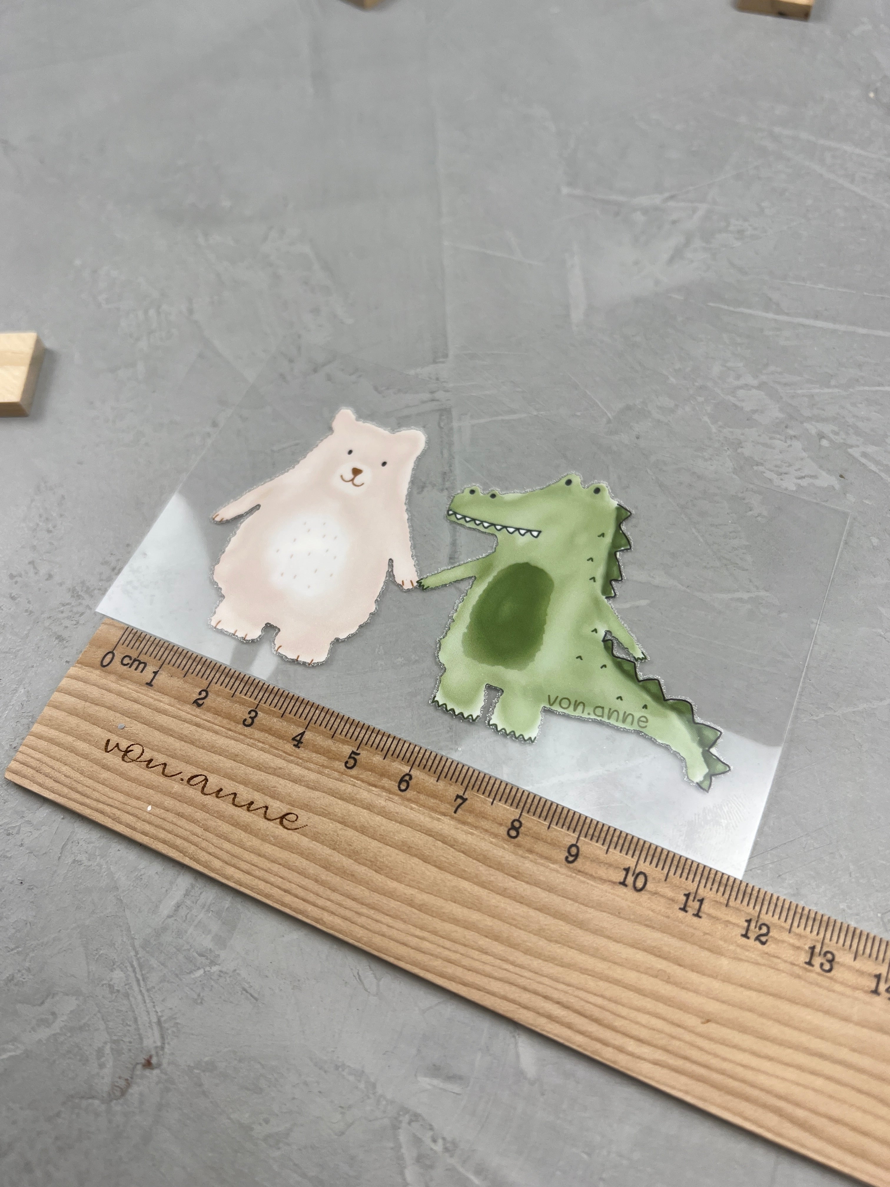 kleines Bügelbild - Bär und Krokodil/Sandkastenliebe