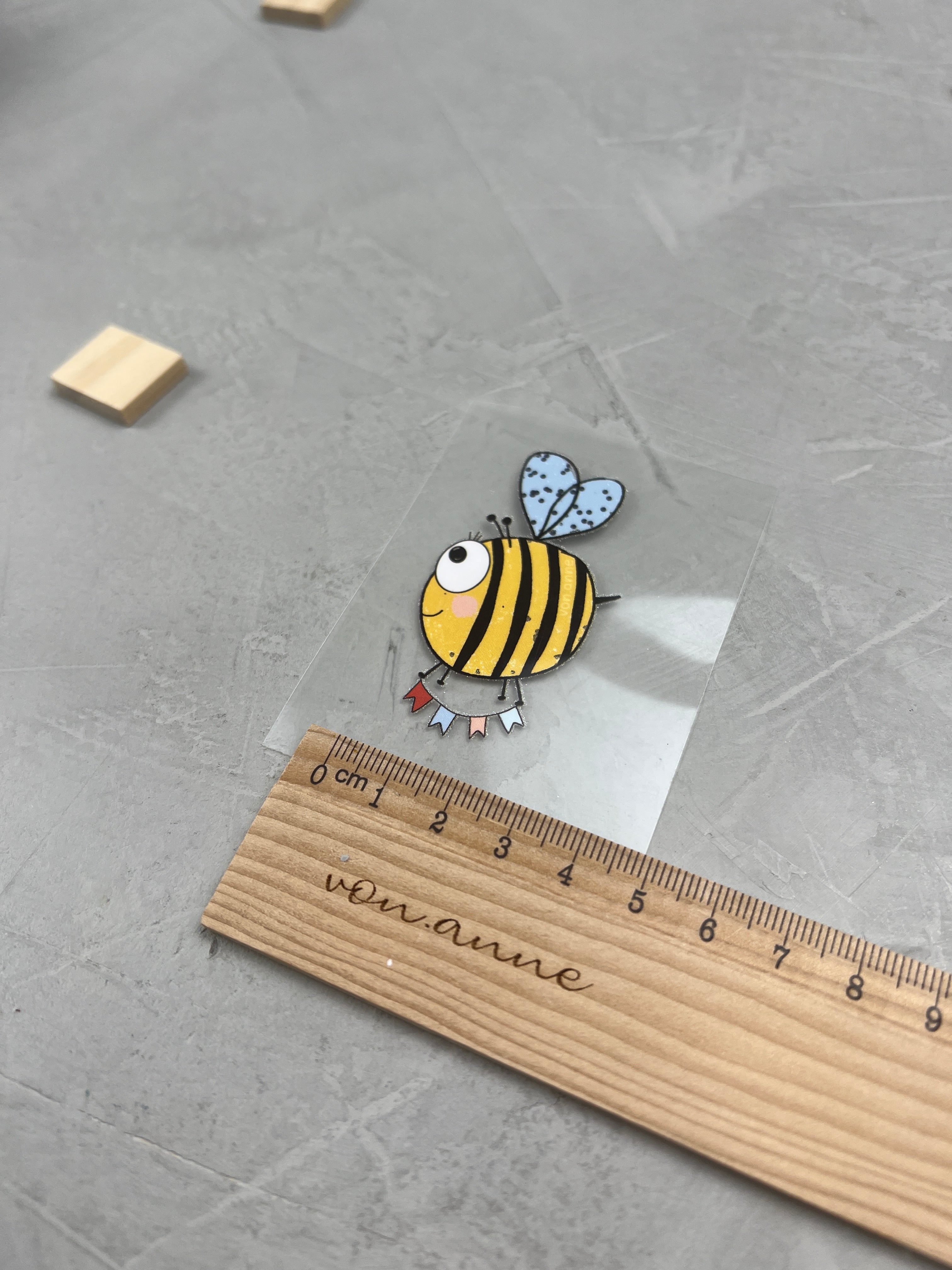 kleines Bügelbild - Hummelgetummel (Girlande)