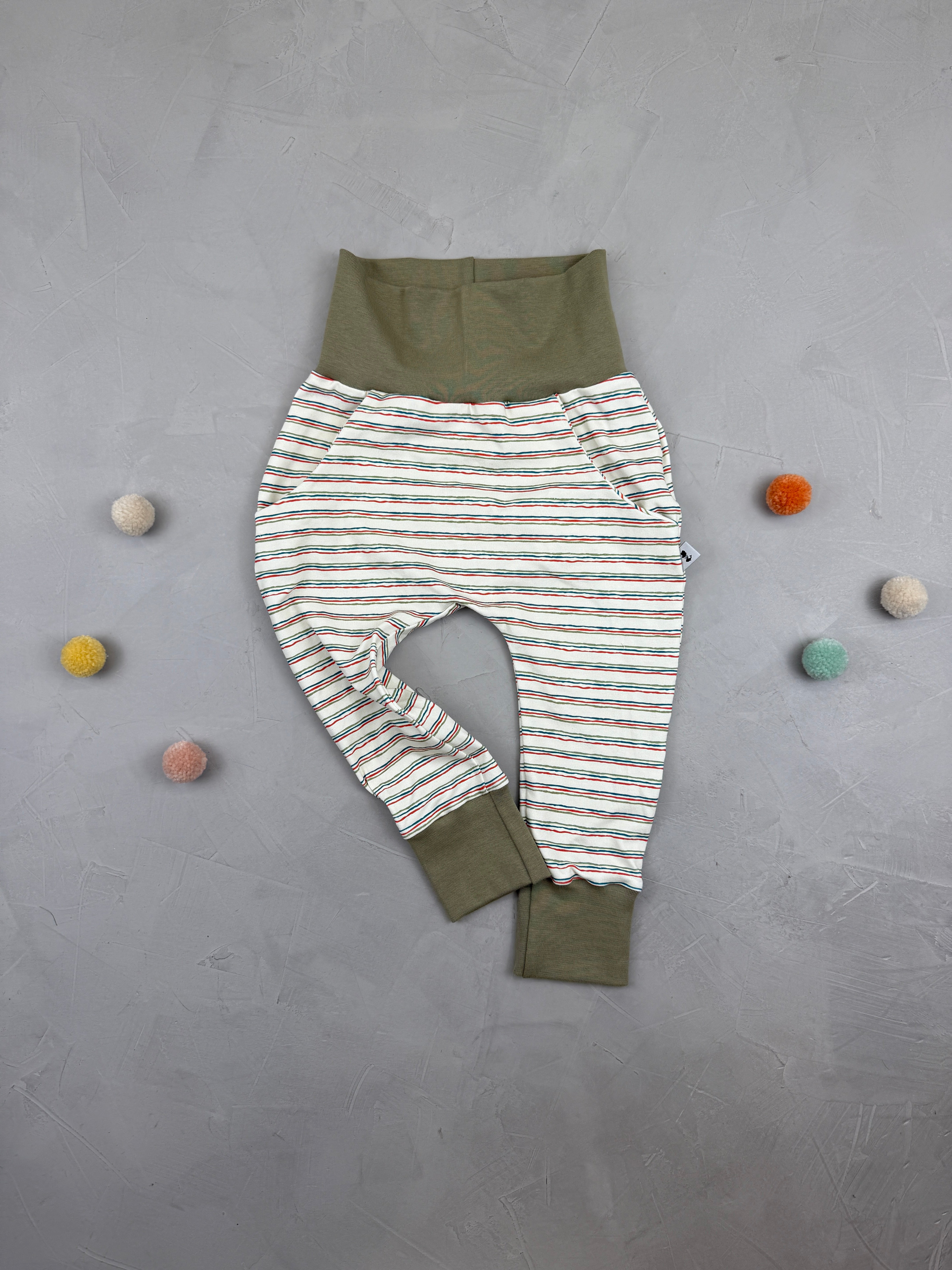 Pumphose - bunte Stripes (Gr. 92)