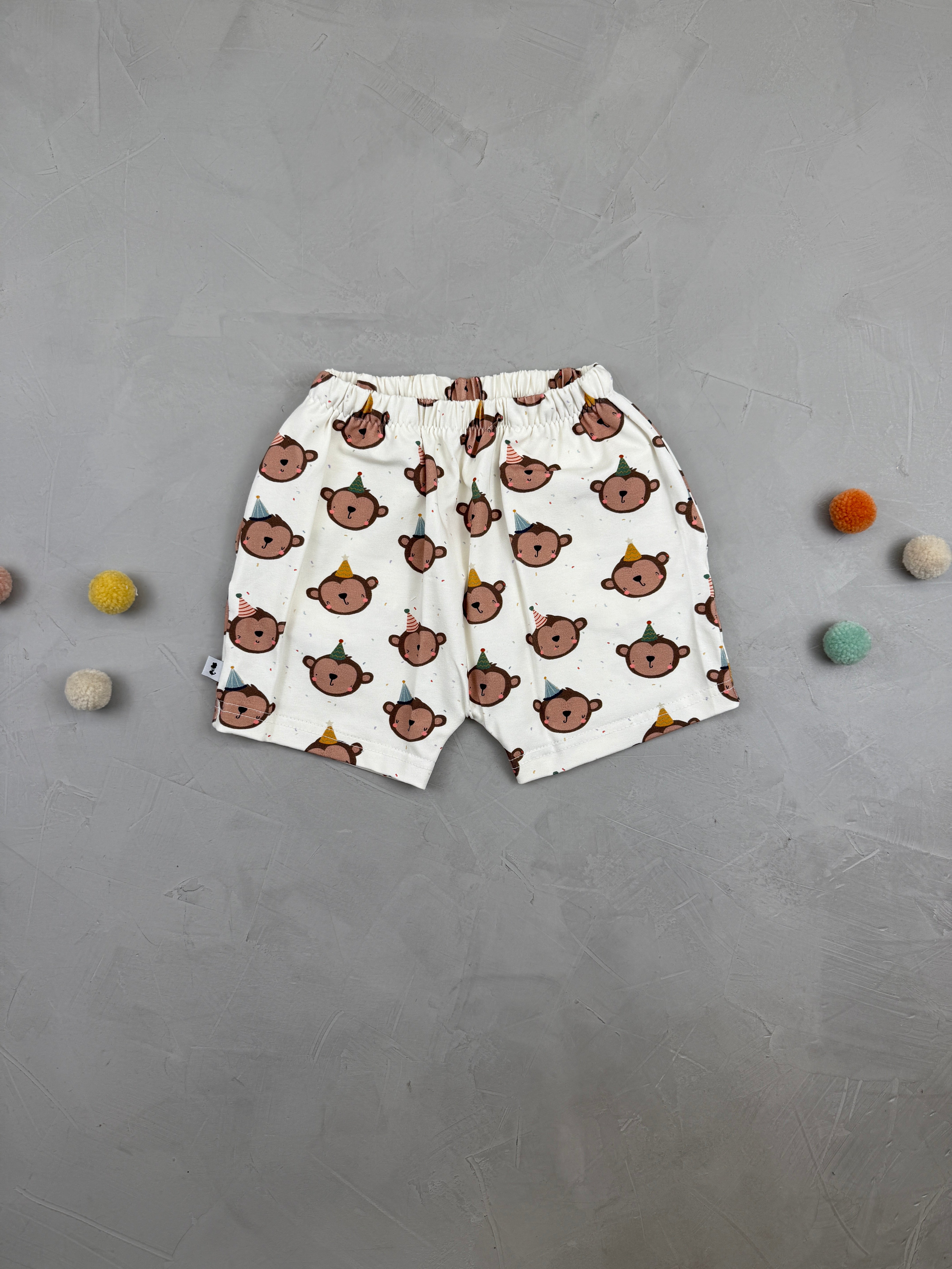 Easy Fit Shorts - Affentheater (Gr. 98/104)
