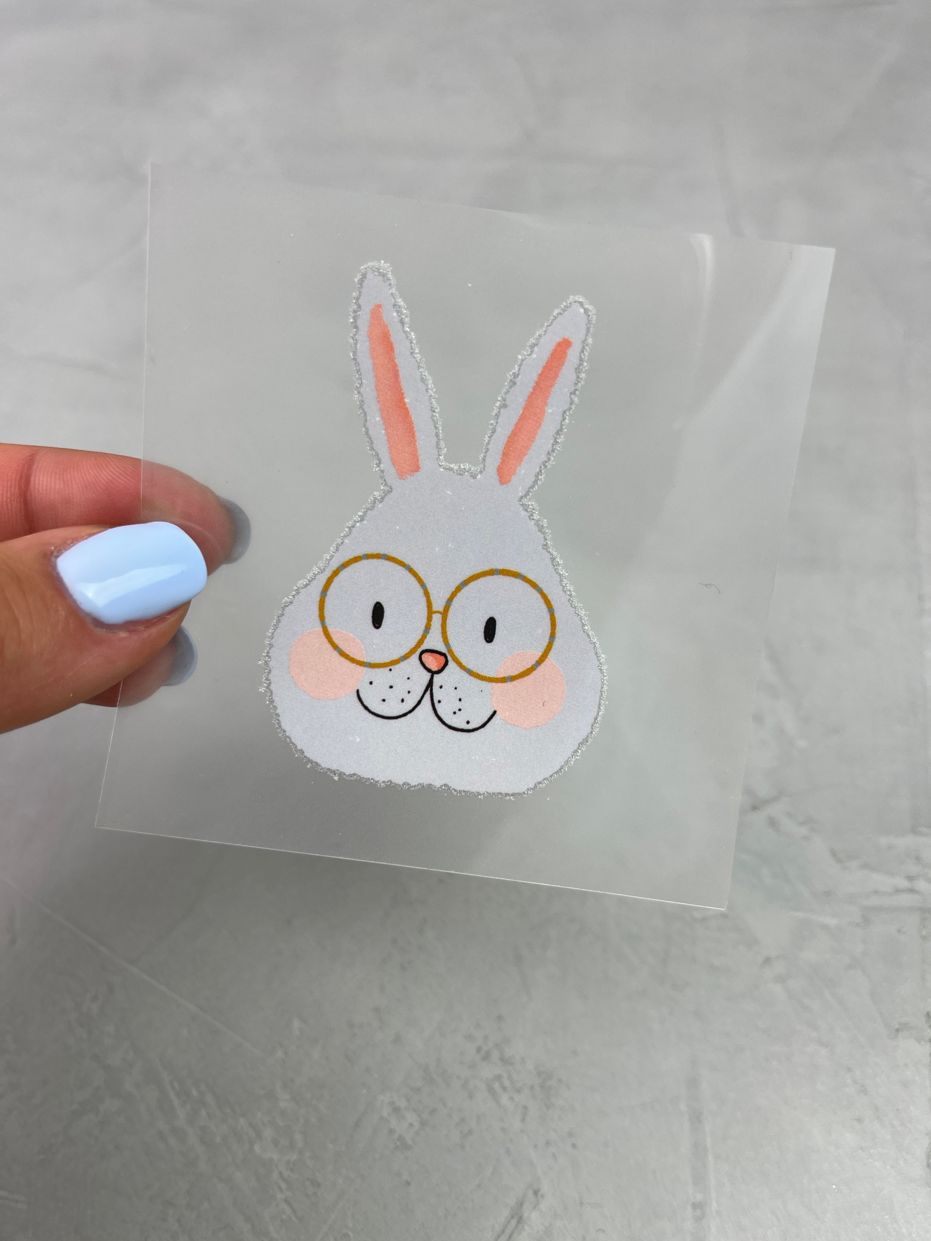 kleines Bügelbild - die Hasen-WG/Brillenhase